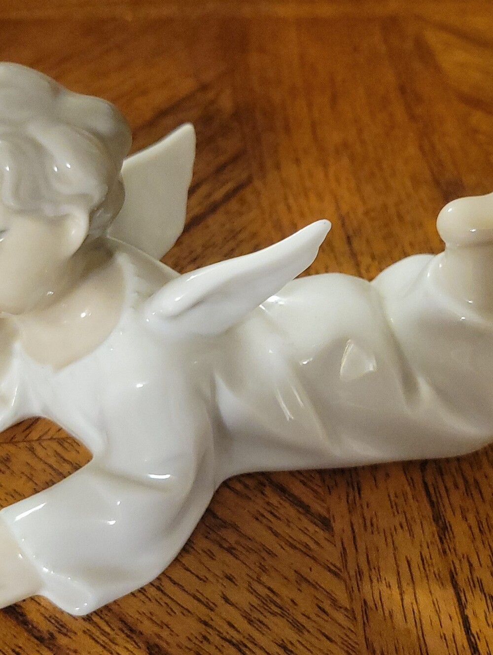 Lladro Angel Laying Down Figurine - Picture 2 of 7